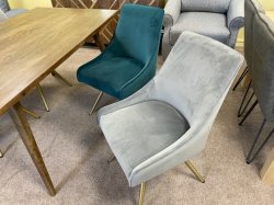ST LUCIA DINING TABLE & 4 AMY CHAIRS