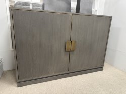 Lincoln 2 Door Sidboard