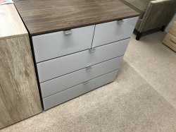 Erimo Chest of Drawers
