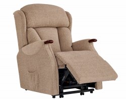 Celebrity Canterbury Manual Recliner with Knuckle