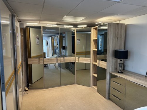 Steffan 20UP Mirror Front Corner Wardrobe run & 4drw / Cupboard