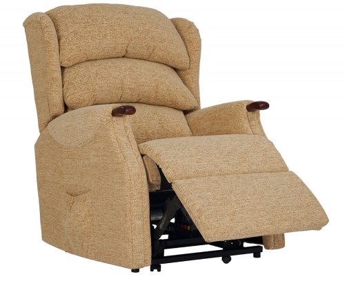 Celebrity Westbury Manual Recliner with Knuckle