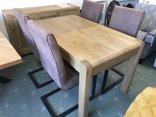 Derwent Small Extending Dining Table & 4 Dining Chairs