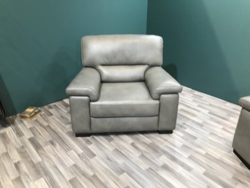 Marinelli Oskar Power Armchair with Manual Headrest