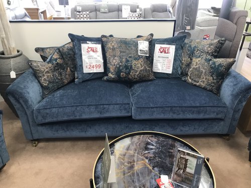 Parker Knoll Devonshire Grand Pillowback Sofa & Armchair